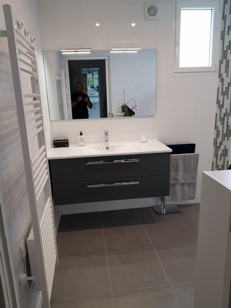 Installation de WC suspendue après travaux